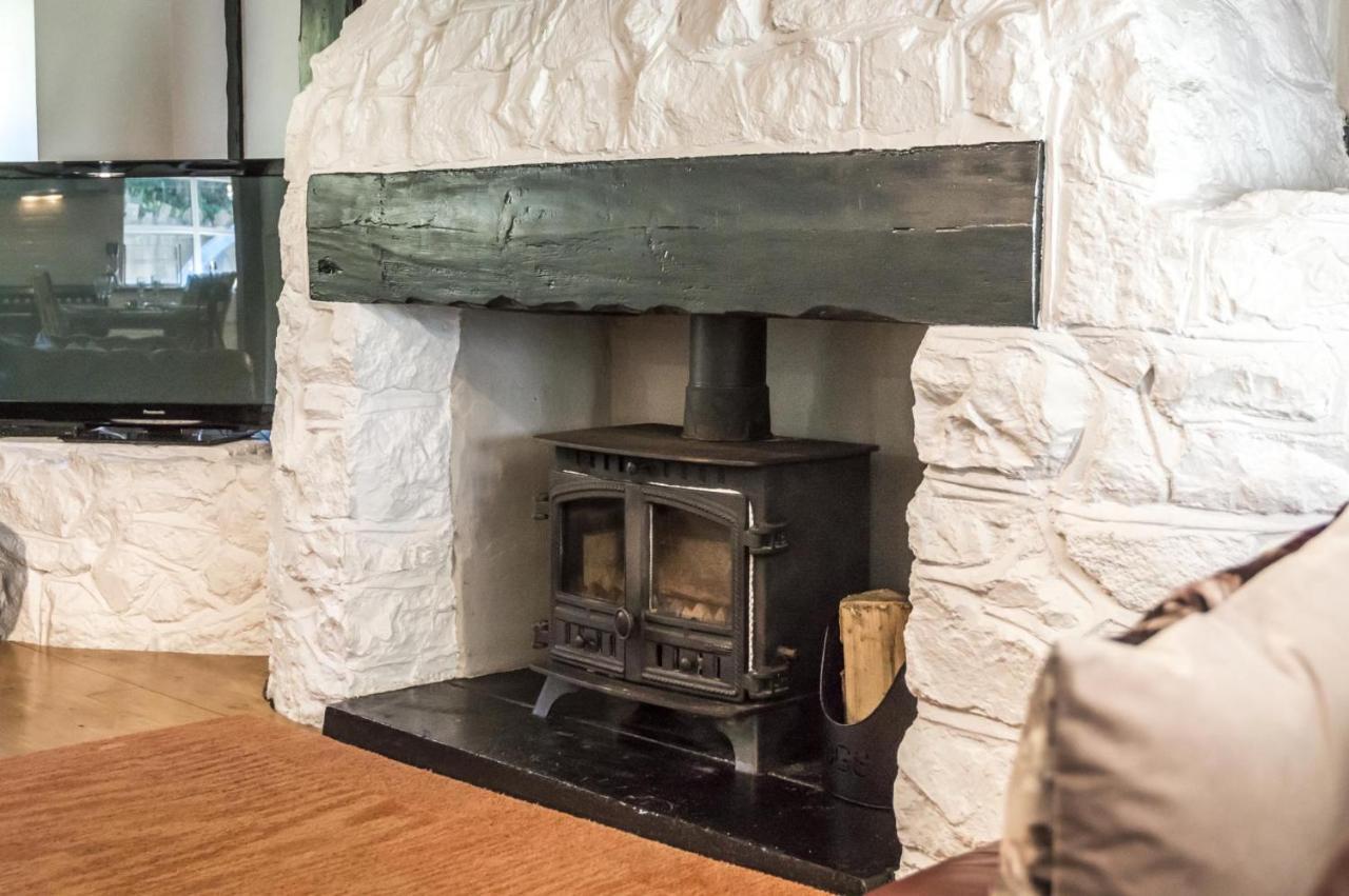 Barn Conversion - Hot Tub - Penally - Tenby المظهر الخارجي الصورة