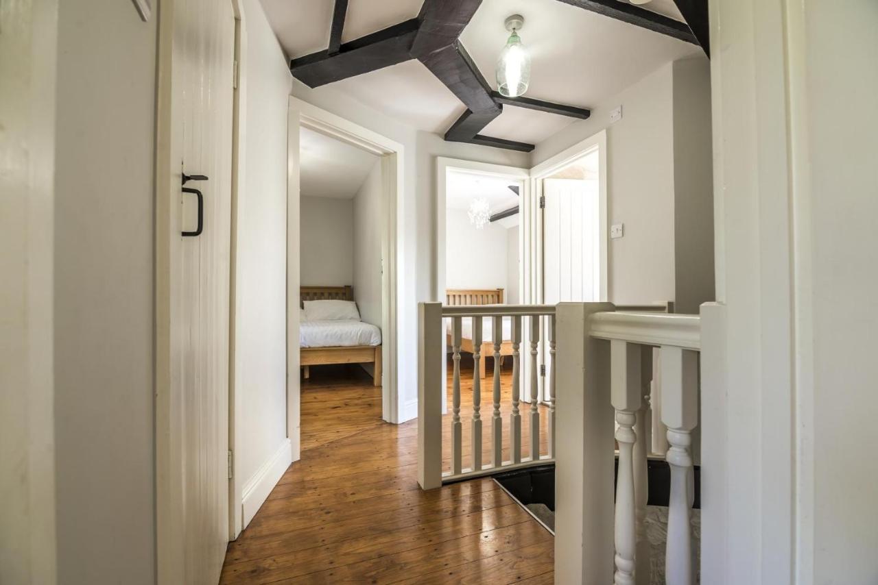 Barn Conversion - Hot Tub - Penally - Tenby المظهر الخارجي الصورة