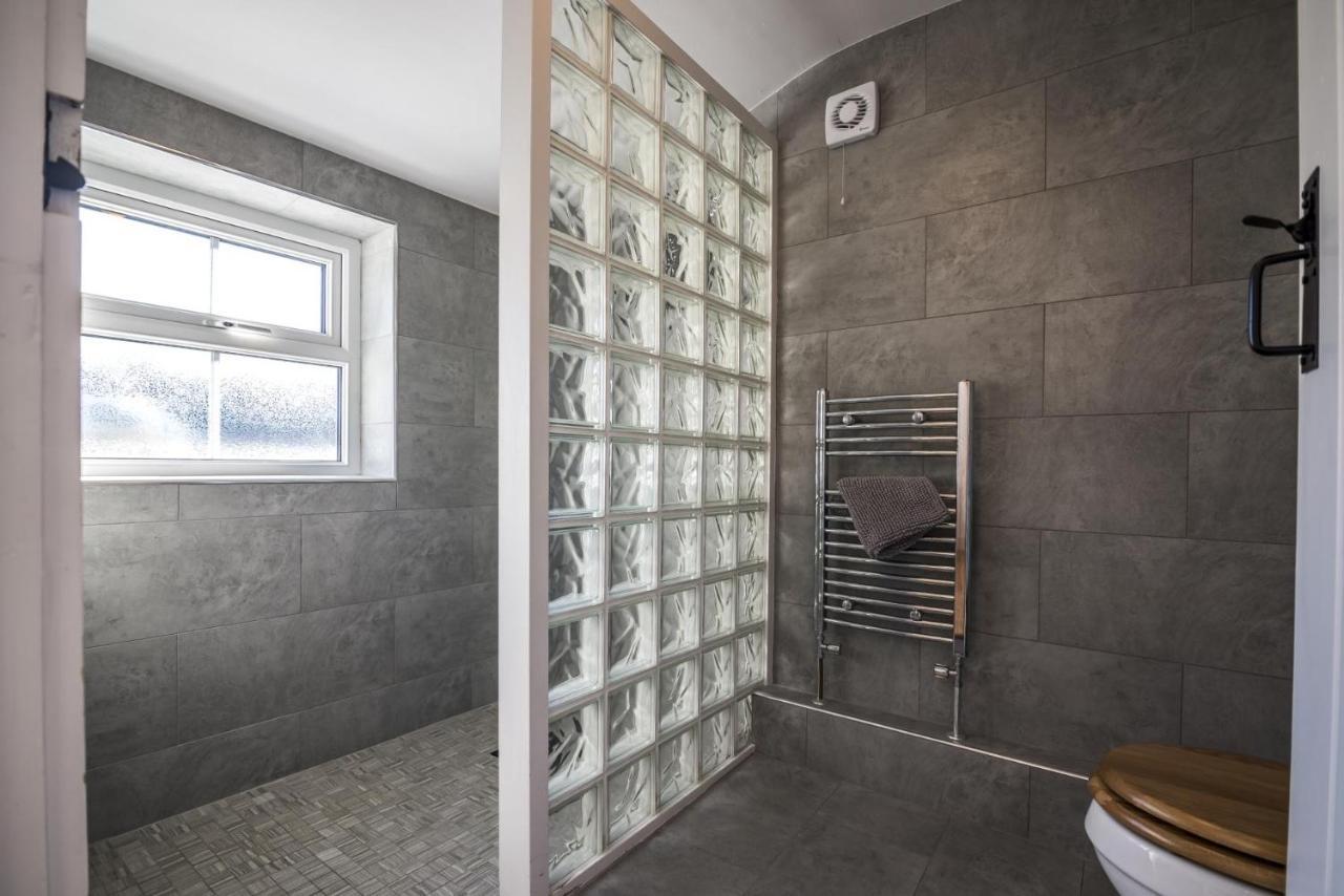 Barn Conversion - Hot Tub - Penally - Tenby المظهر الخارجي الصورة