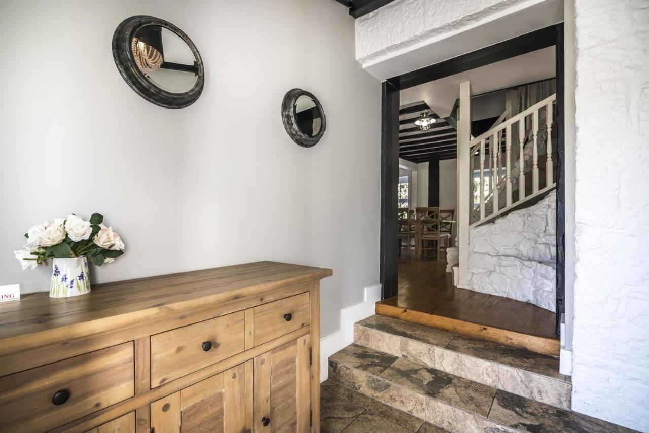 Barn Conversion - Hot Tub - Penally - Tenby المظهر الخارجي الصورة